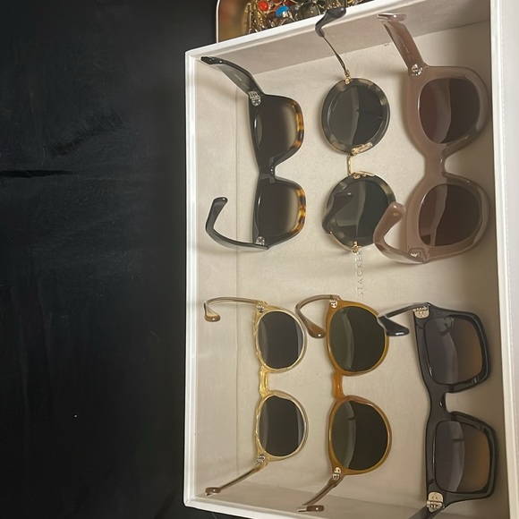 Lot of 6 Designer Brand Sunglasses for Women - Picture 2 of 2